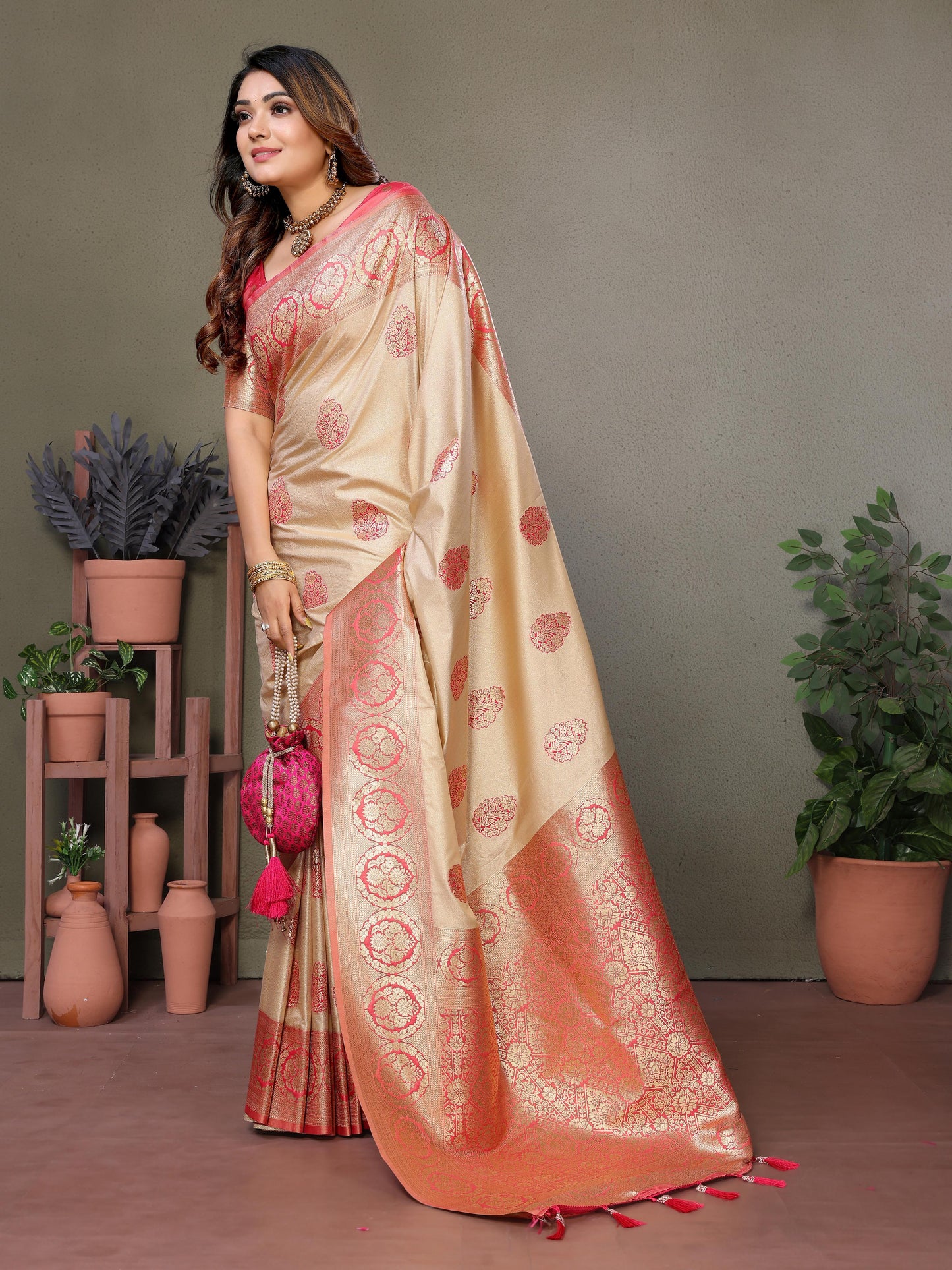 Budget-Friendly Premium Viscose Silk Saree with Contrast Woven Border & Pallu