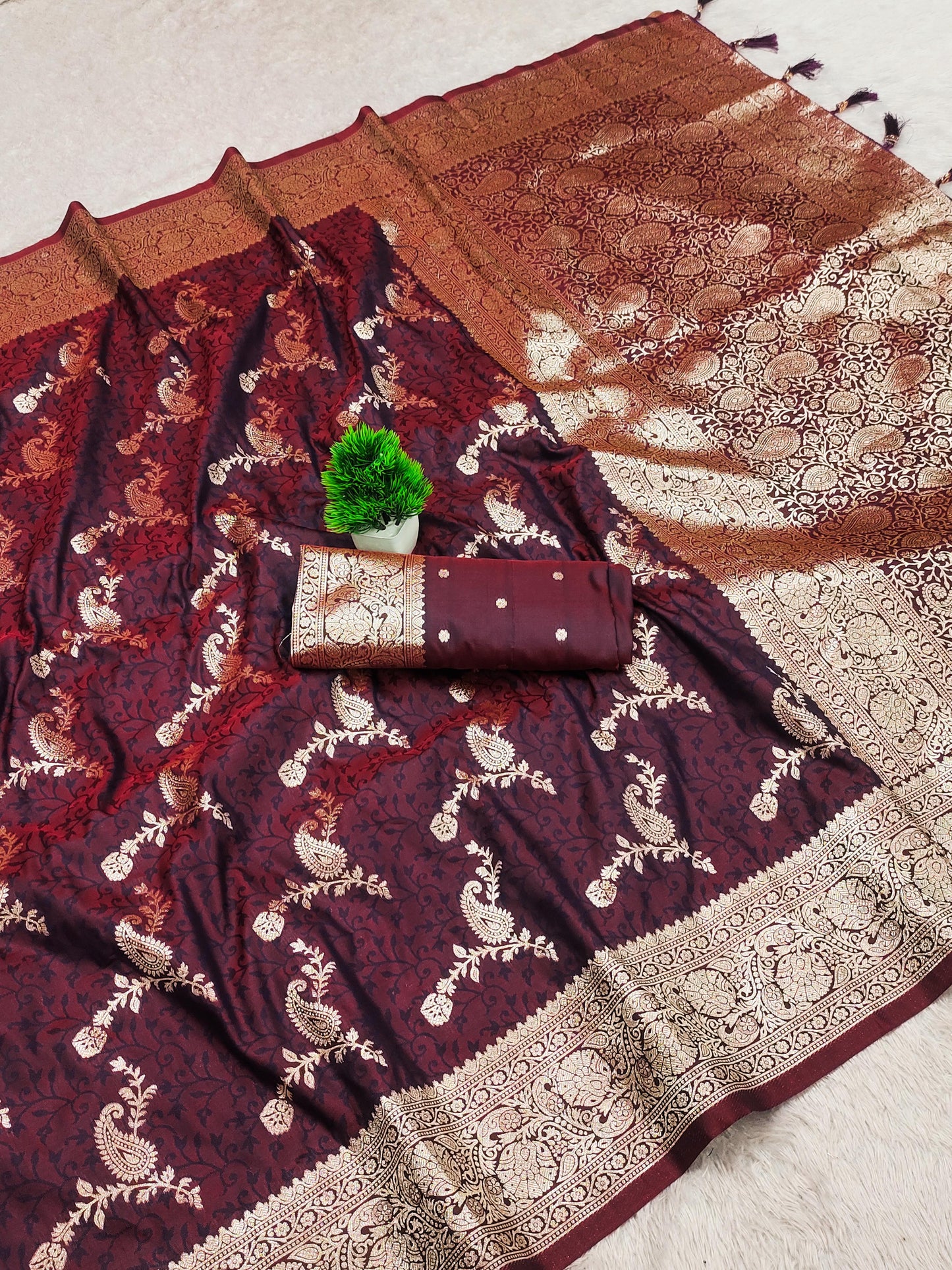 Soft Banarasi Silk Saree with Meenakari Touch – Rich Zari Weaving & Tassel Pallu