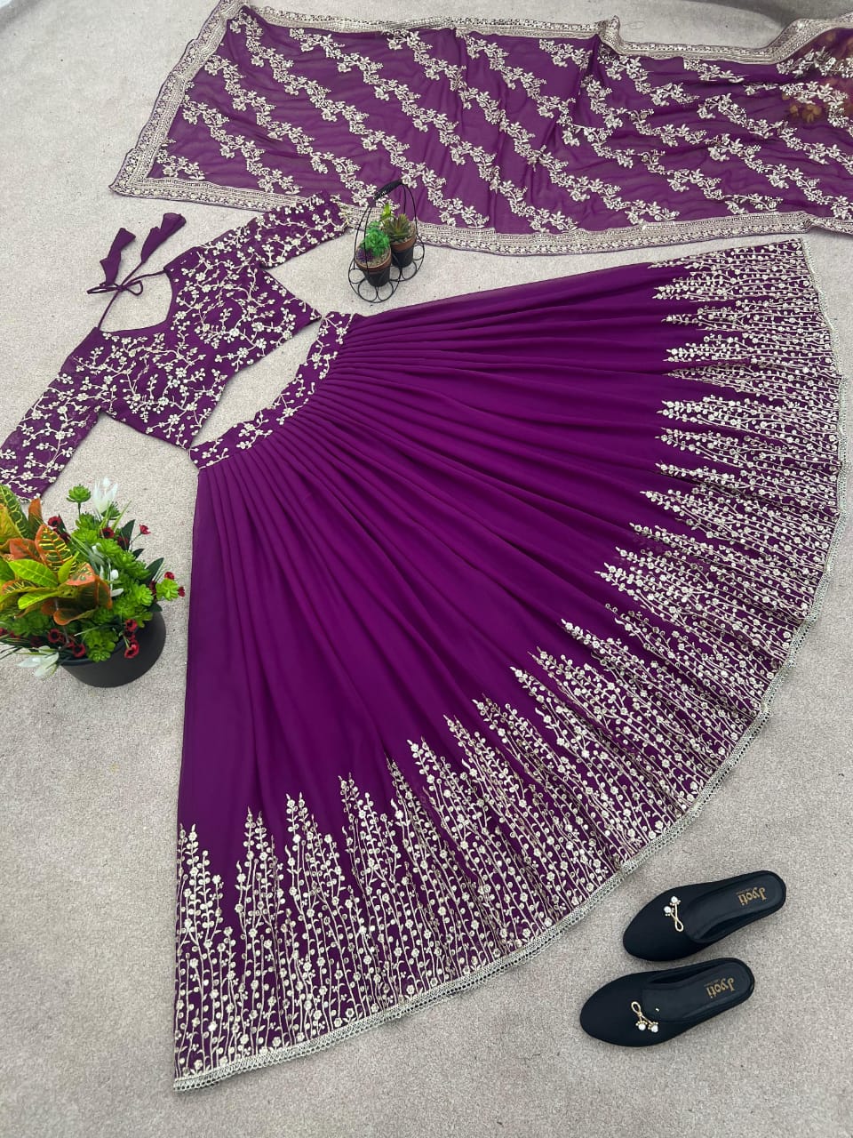 ✨ Elegant Embroidered Sequence Designer Lehenga Set – Premium Partywear
