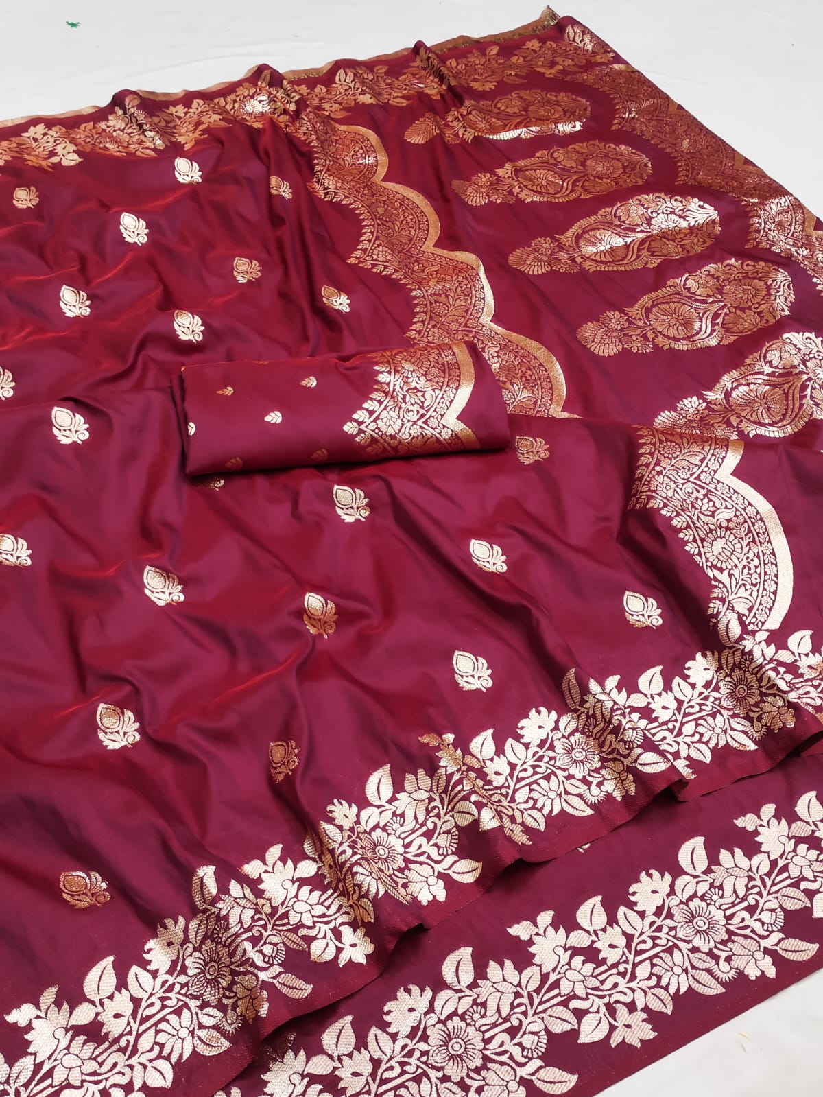Pure Banarasi Zari Silk Saree with Rich Pallu & Heavy Border