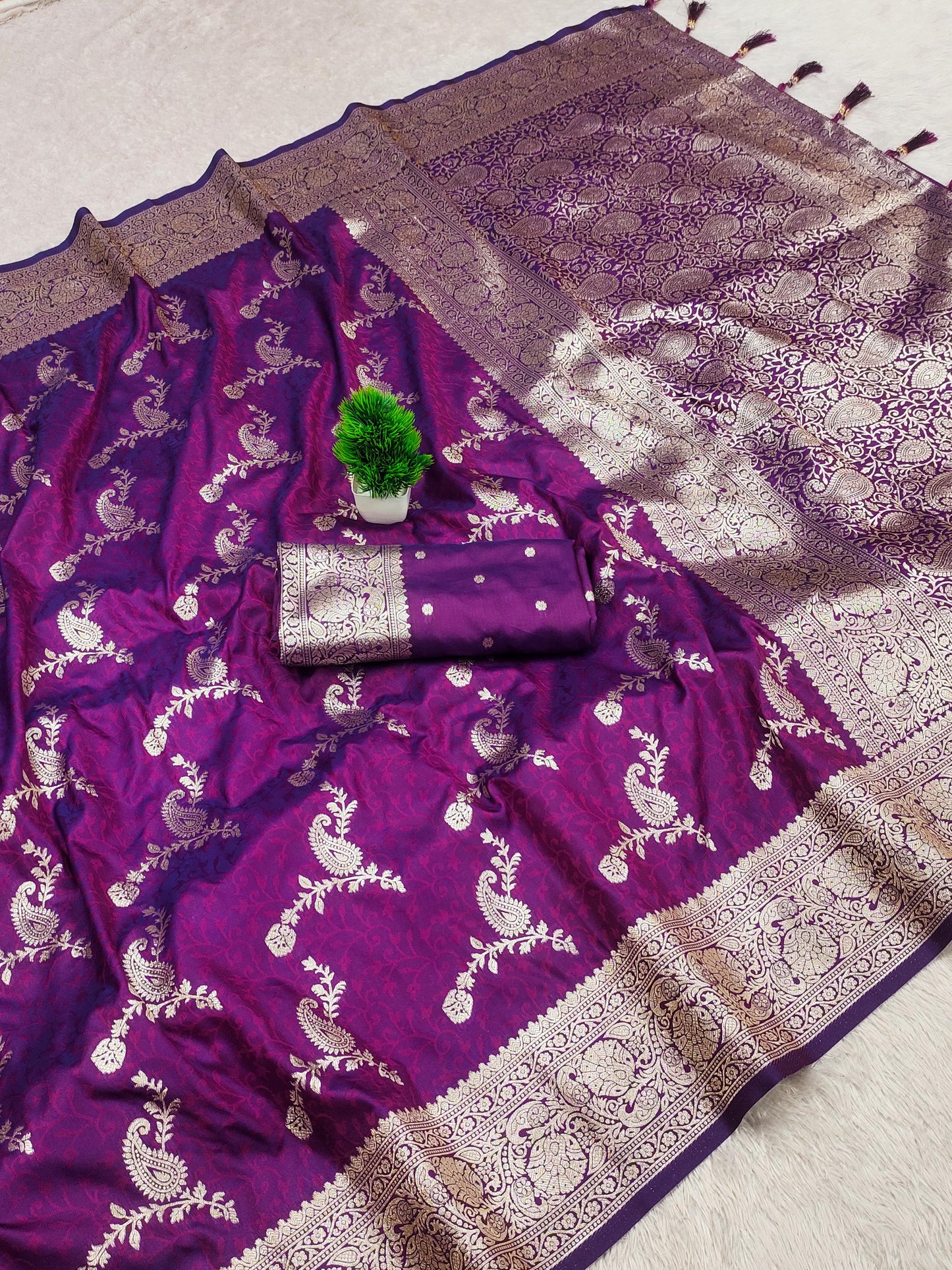 Soft Banarasi Silk Saree with Meenakari Touch – Rich Zari Weaving & Tassel Pallu