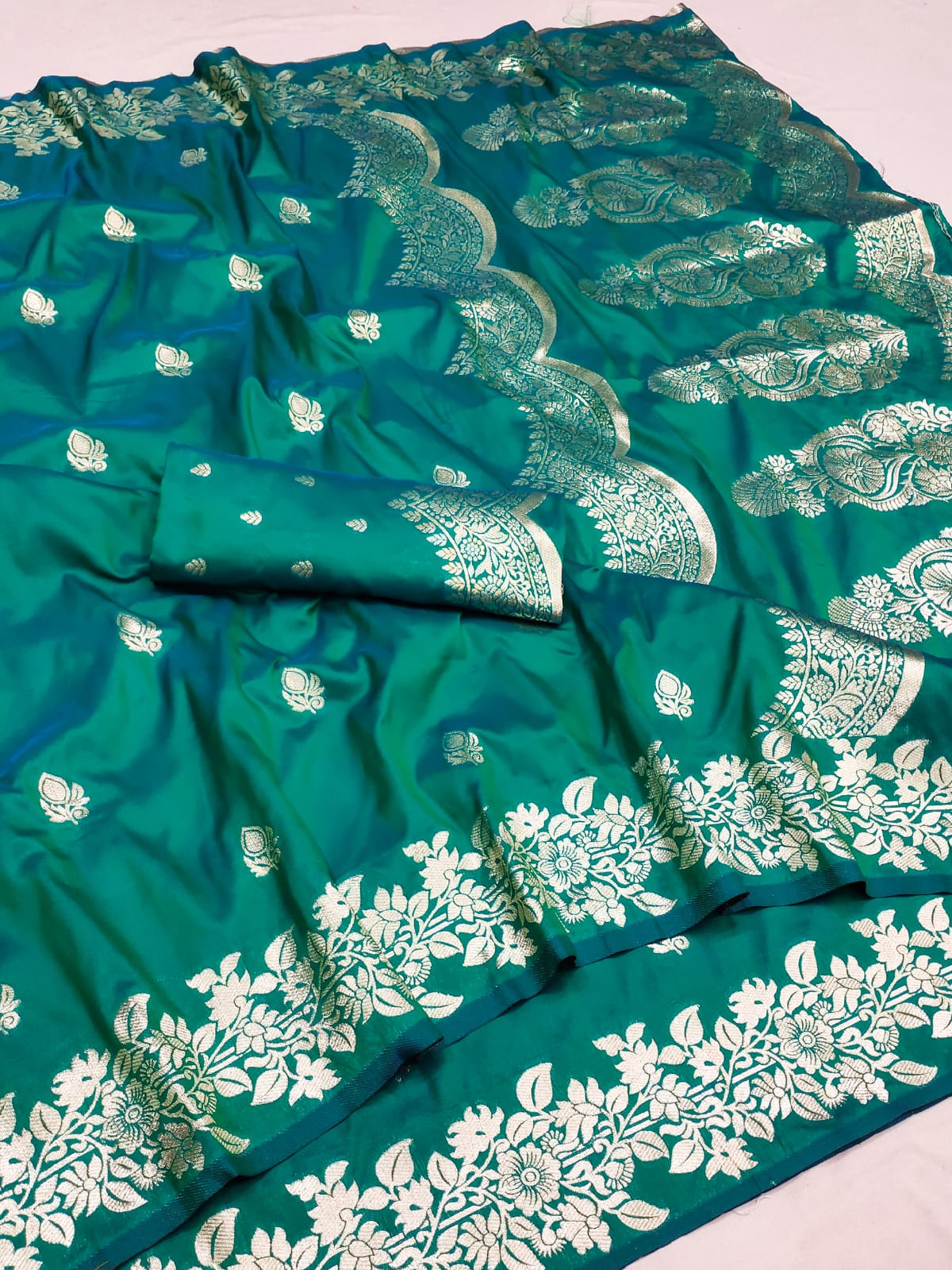 Pure Banarasi Zari Silk Saree with Rich Pallu & Heavy Border