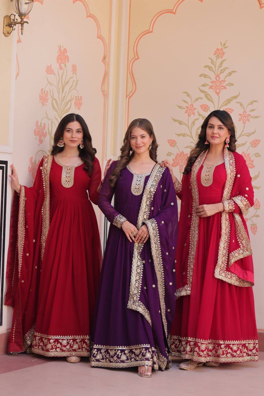 💃 Premium Designer Gown-Dupatta Set – 2025 Collection