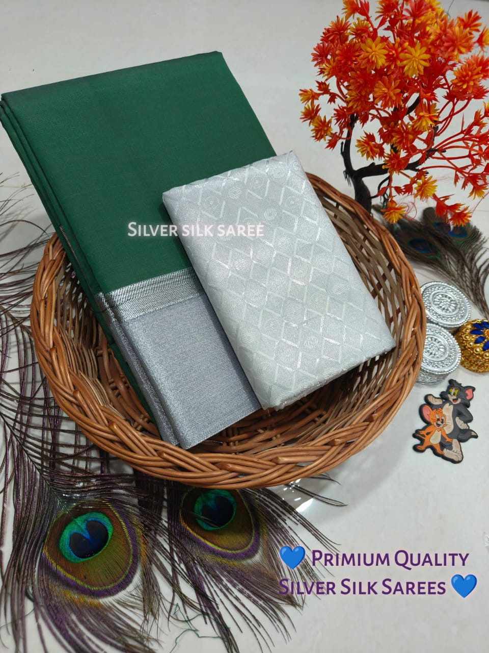 Plain Silver Jari Saree – Double Border with Chit Pallu Work