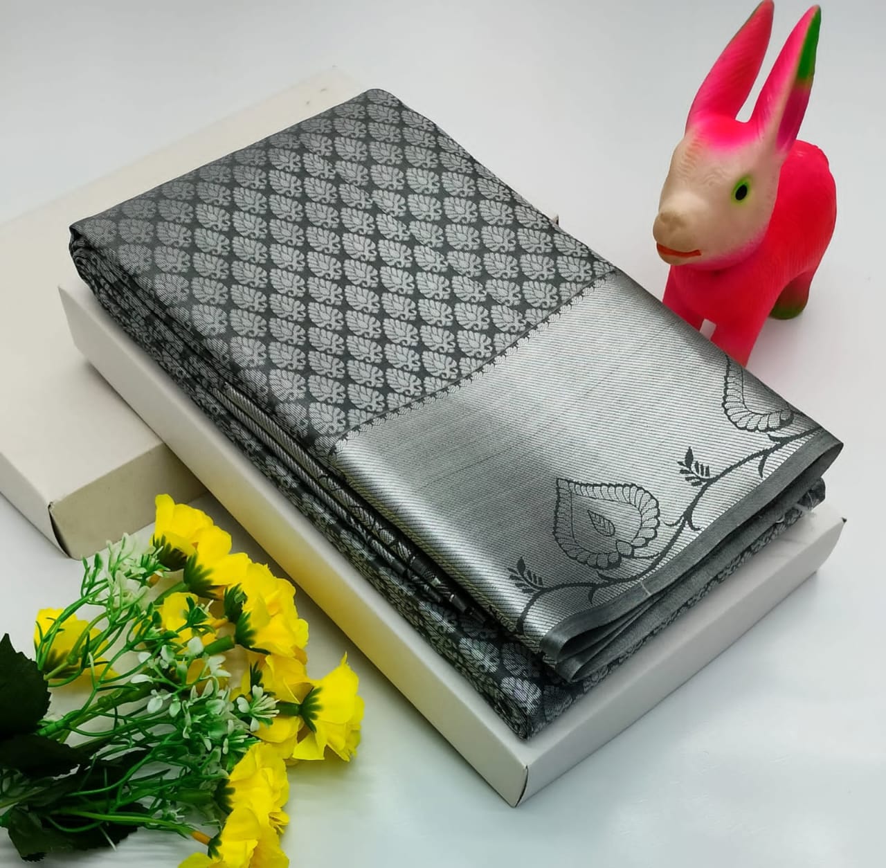 💥EXCLUSIVE BRIDAL SAREE COLLECTIONS💥