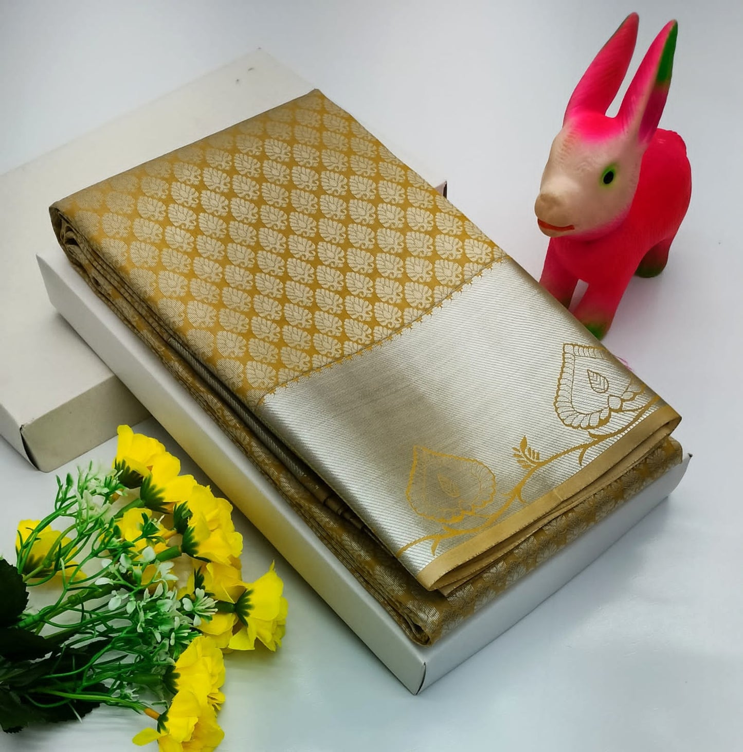 💥EXCLUSIVE BRIDAL SAREE COLLECTIONS💥