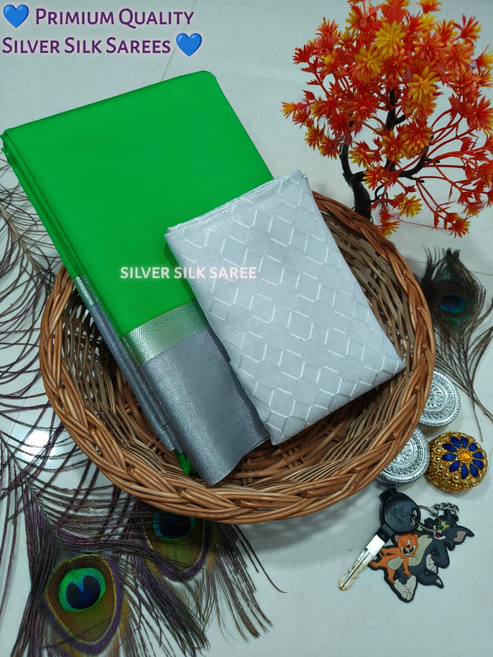 Plain Silver Jari Saree – Double Border with Chit Pallu Work