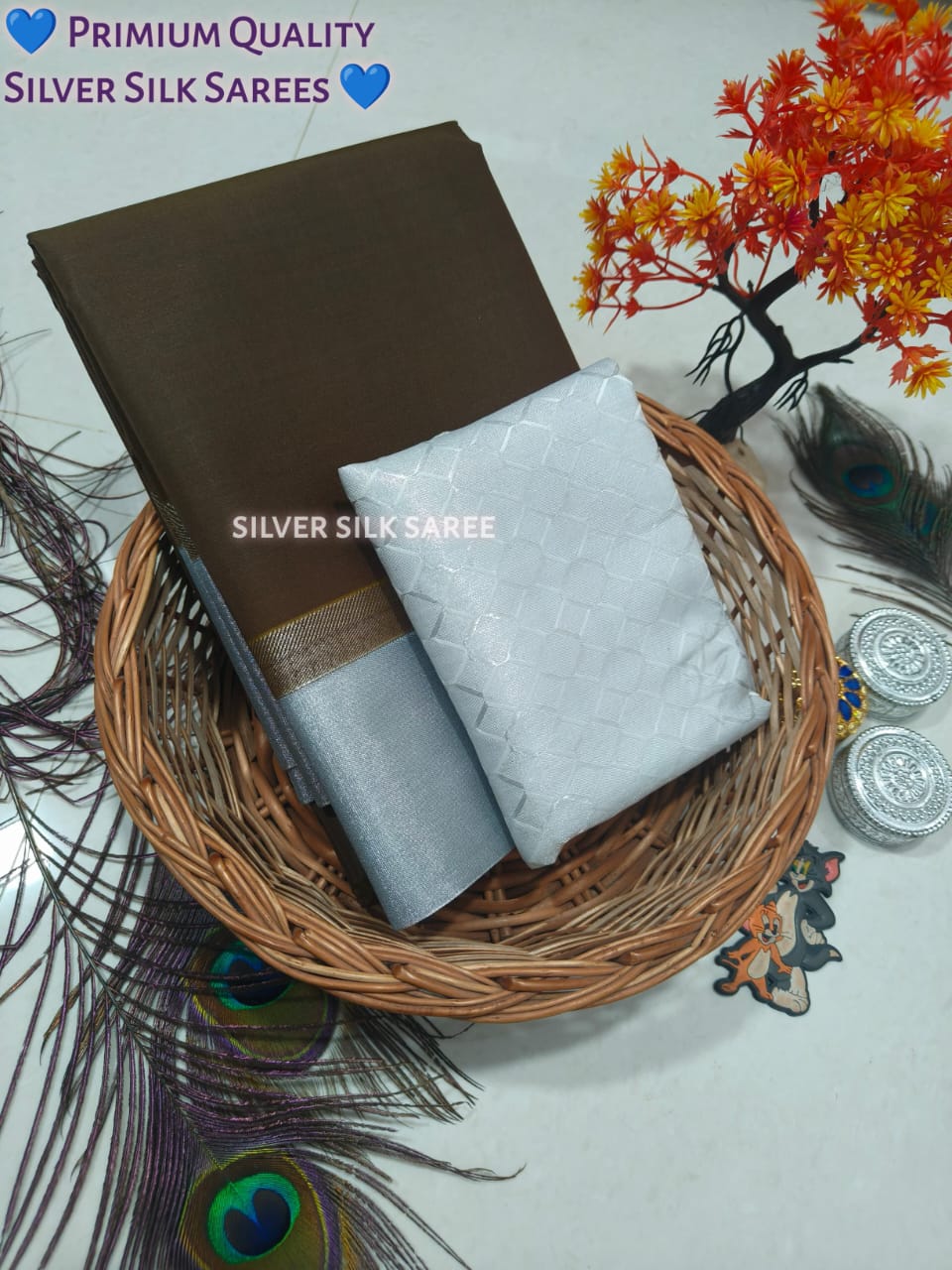 Plain Silver Jari Saree – Double Border with Chit Pallu Work