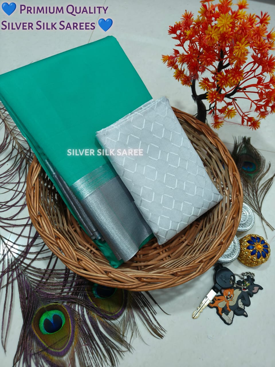 Plain Silver Jari Saree – Double Border with Chit Pallu Work