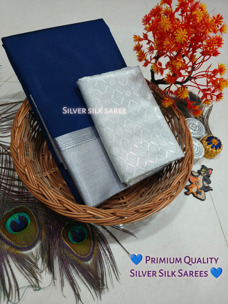 Plain Silver Jari Saree – Double Border with Chit Pallu Work