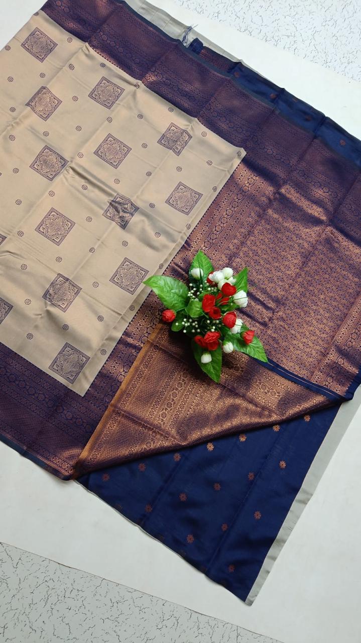 Premium Bridal Banarasi Silk Saree – Contrast Border & Rich Pallu