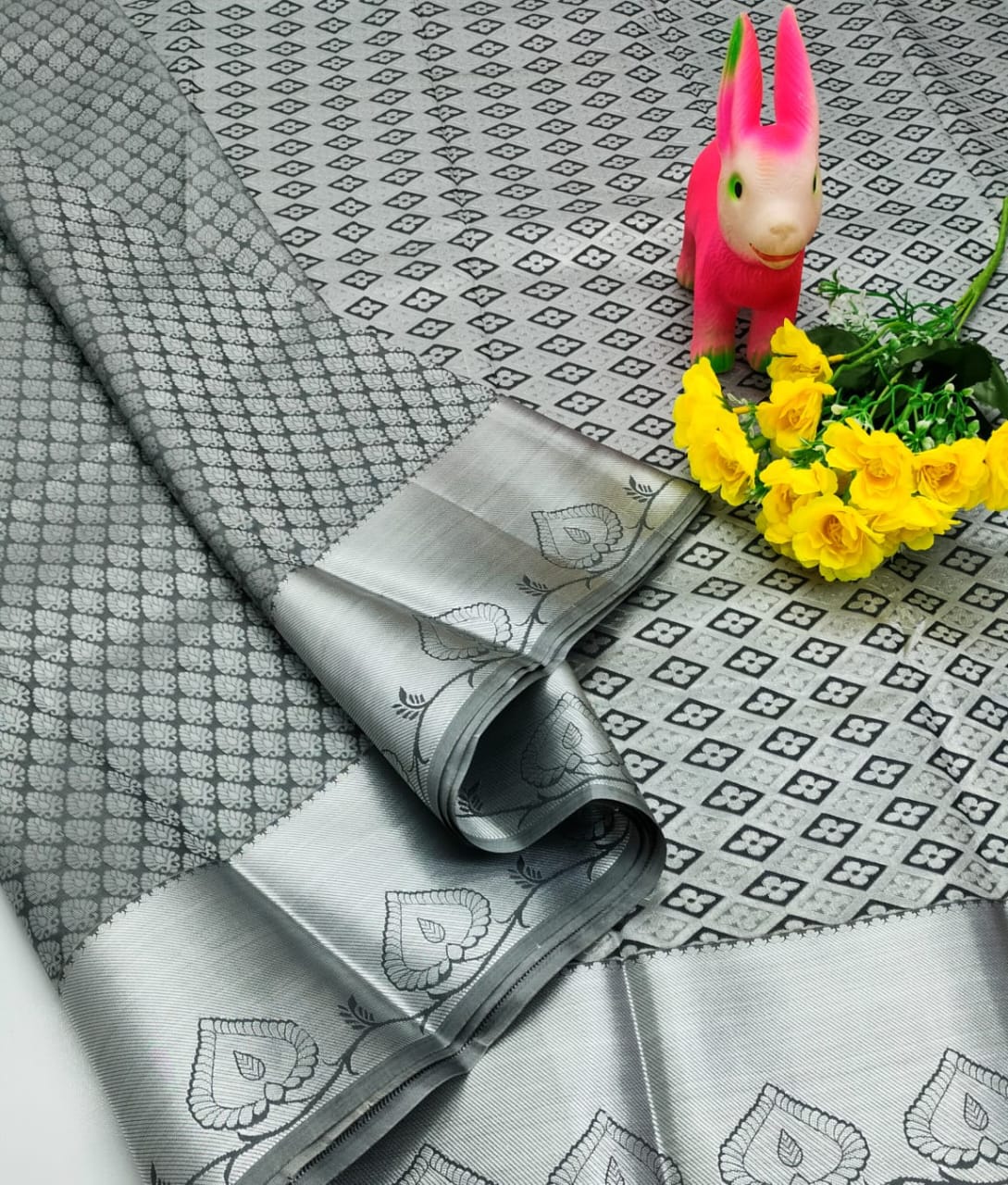 💥EXCLUSIVE BRIDAL SAREE COLLECTIONS💥