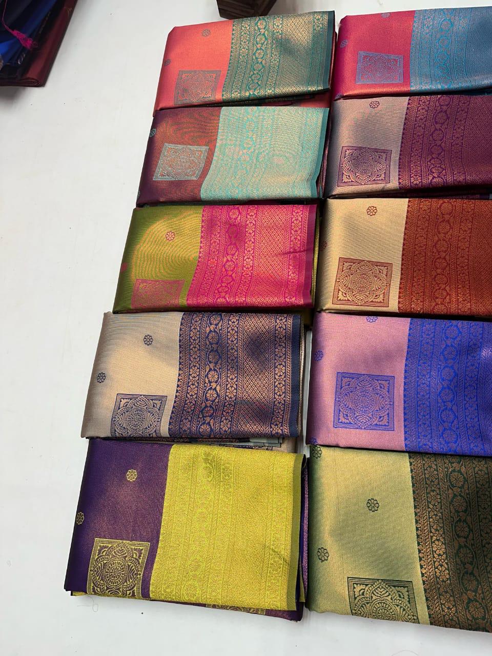 Premium Bridal Banarasi Silk Saree – Contrast Border & Rich Pallu