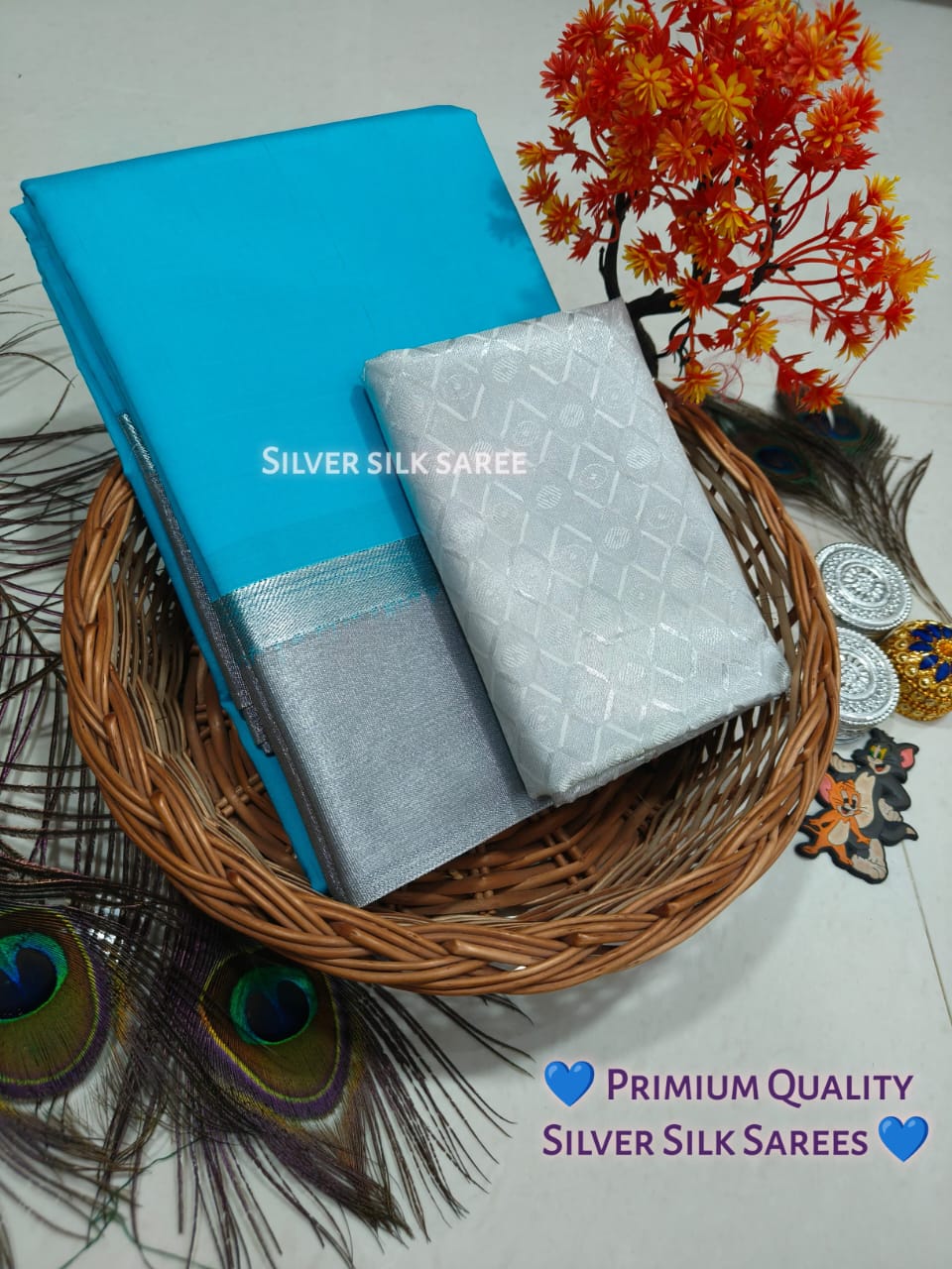 Plain Silver Jari Saree – Double Border with Chit Pallu Work