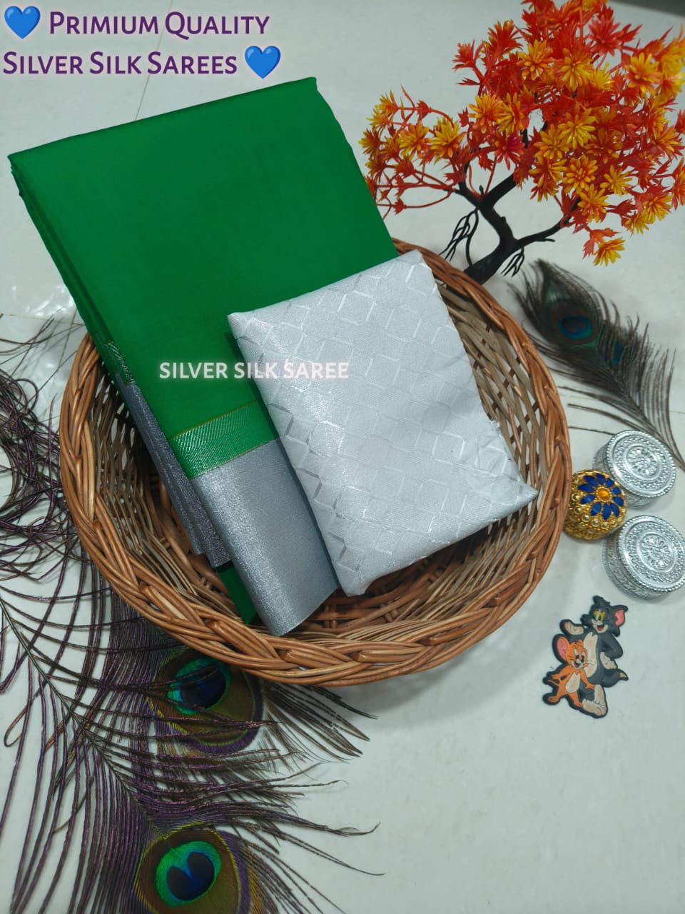 Plain Silver Jari Saree – Double Border with Chit Pallu Work