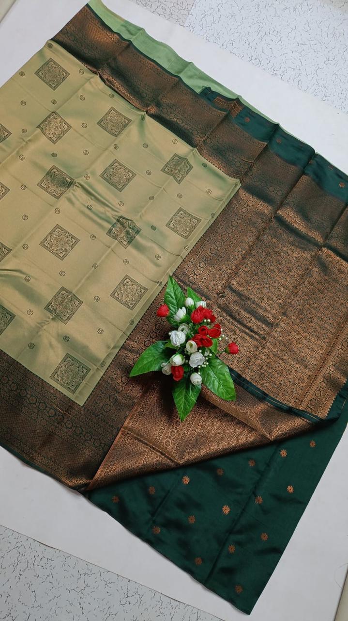 Premium Bridal Banarasi Silk Saree – Contrast Border & Rich Pallu