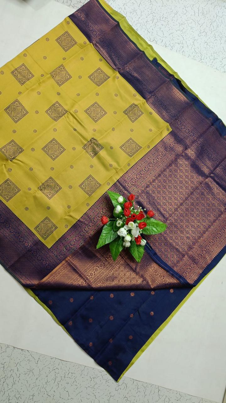 Premium Bridal Banarasi Silk Saree – Contrast Border & Rich Pallu