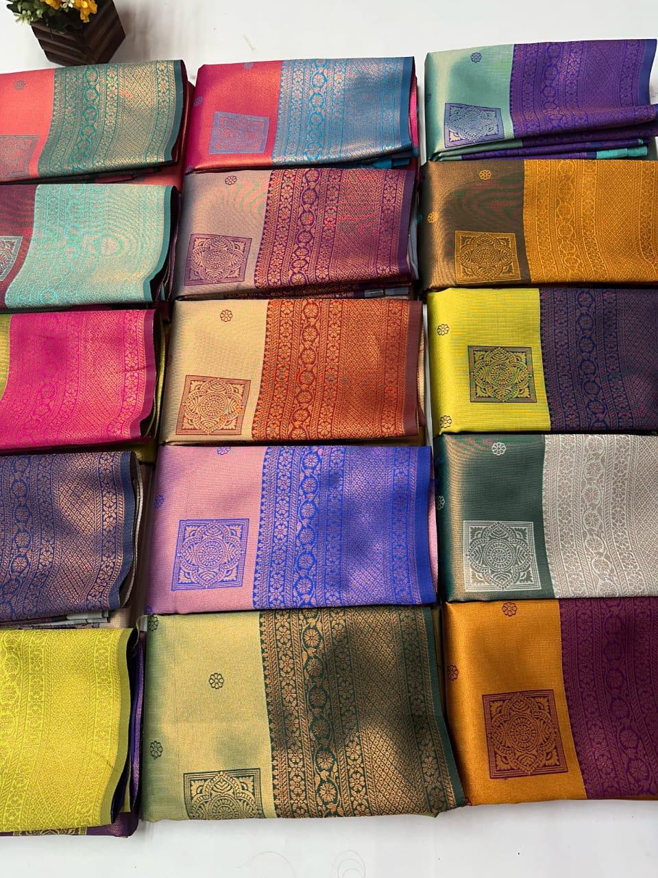 Premium Bridal Banarasi Silk Saree – Contrast Border & Rich Pallu