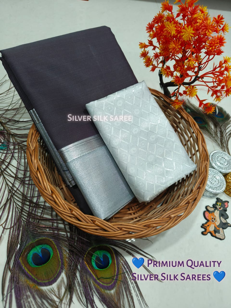 Plain Silver Jari Saree – Double Border with Chit Pallu Work